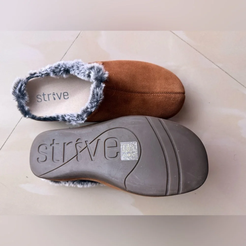 Strive Luxembourg Men's Supportive Slipper Charcoal Grey Men's 10.5 / 11 mule